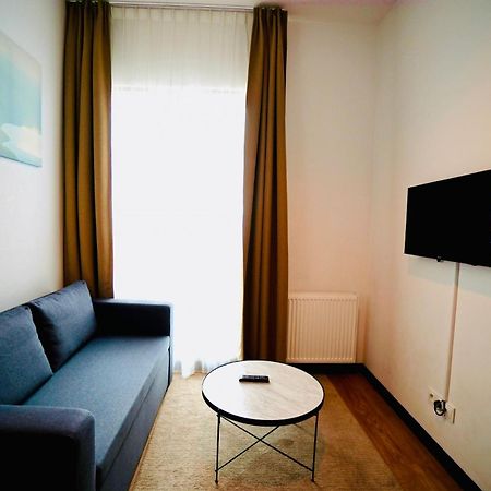 Bk Aparthotel Praga - National Stadium - Comfortable Apartment For 4 People Варшава Екстериор снимка