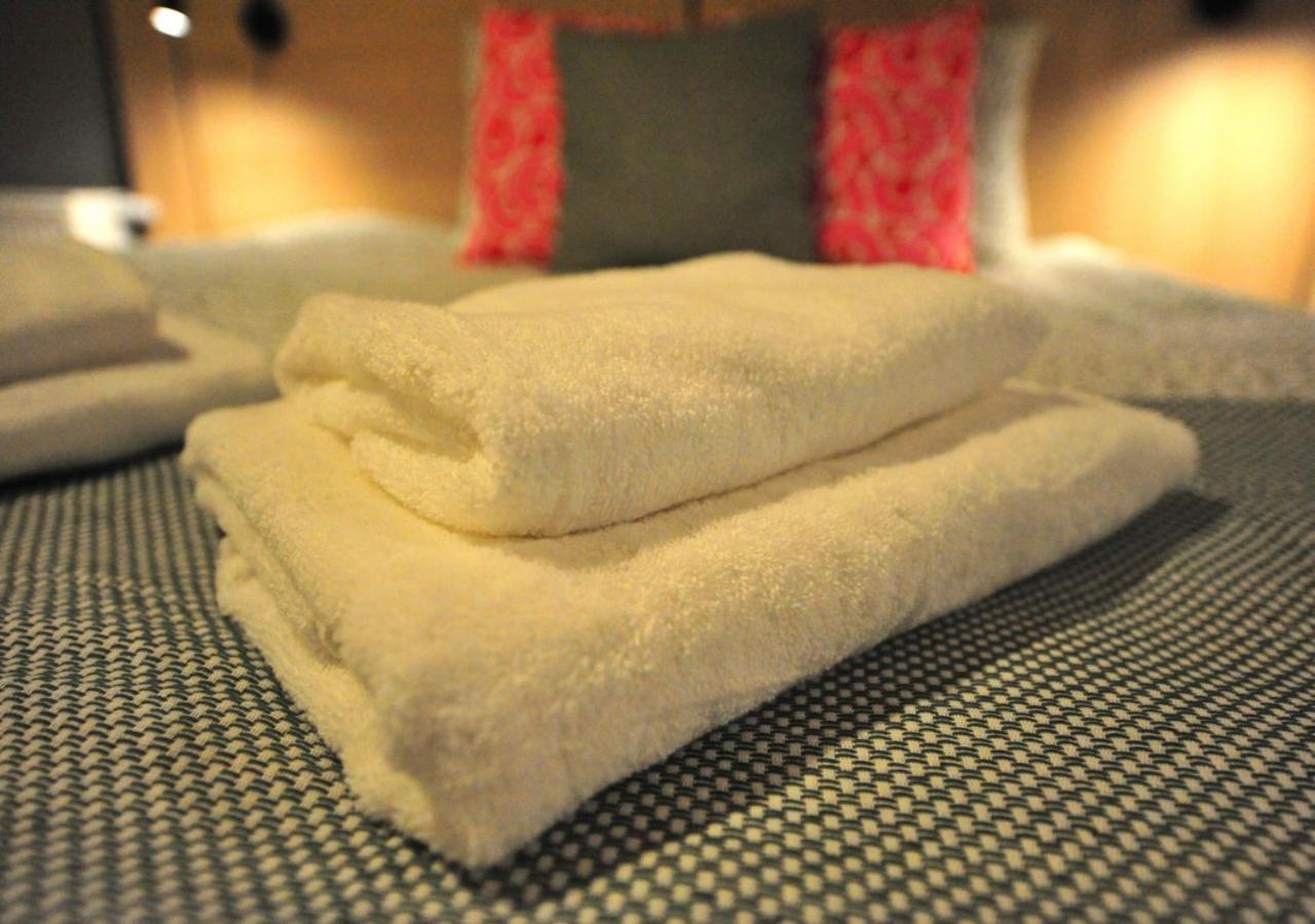 Bk Aparthotel Praga - National Stadium - Comfortable Apartment For 4 People Варшава Екстериор снимка